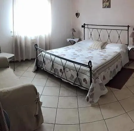 Casa Chiara Bed & Breakfast 4*