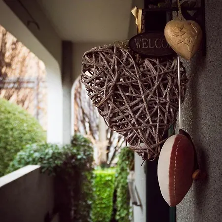 Oda ve Kahvaltı Casa Chiara 4*